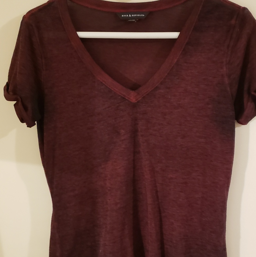 Red Rock & Republic T shirt